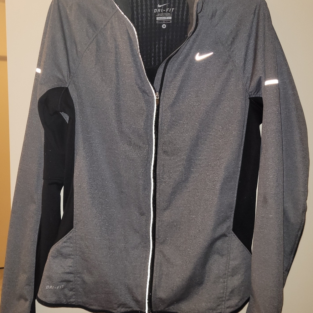 Nike Womens Mediun Dri-Fit Running Track Jacket